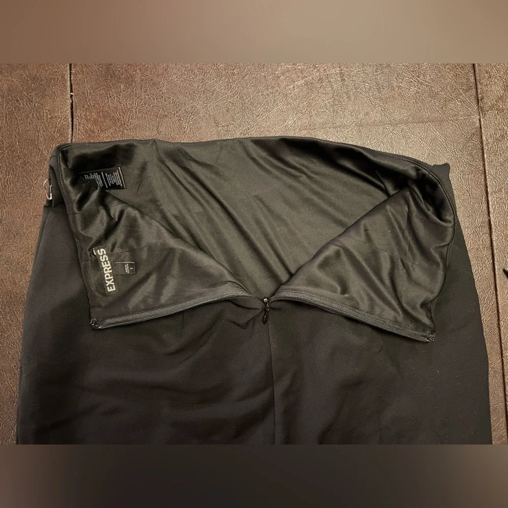 Mini skirt, Express - Picture 3 of 9